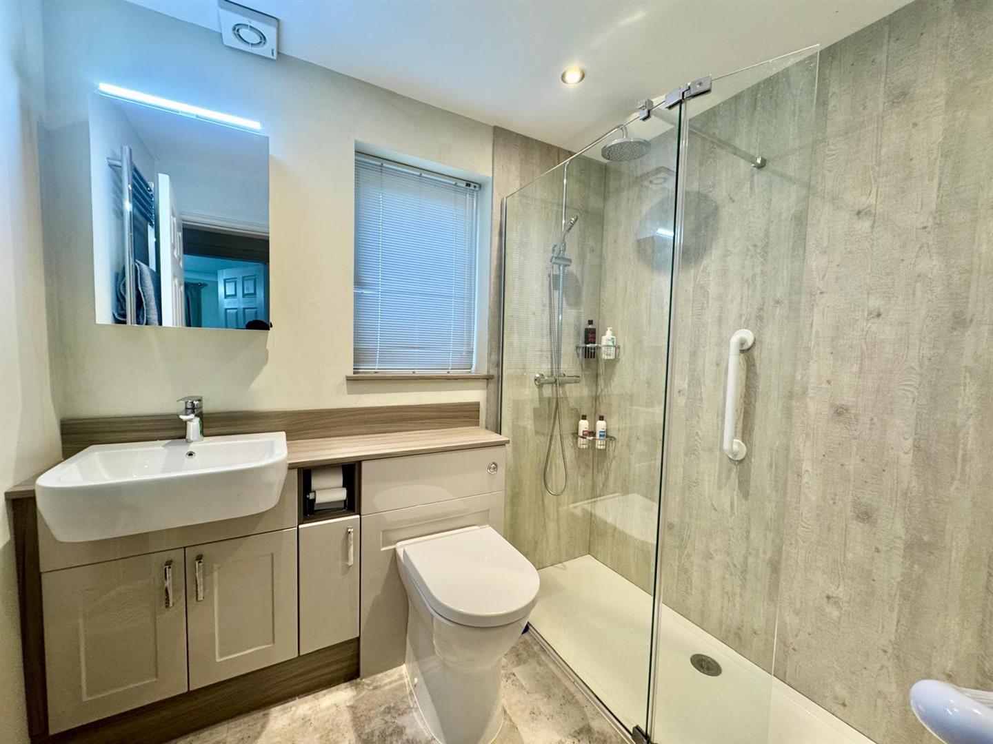 PHOTO-2025-12-10-16-02-12 (3).jpg